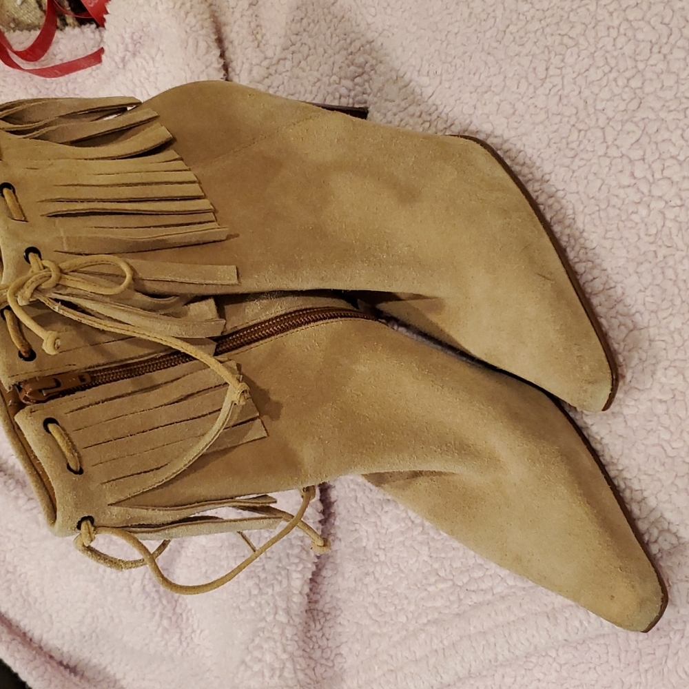 Women's Nine West Tan Suede Fringed Ankle Boots Sz 8.5 M